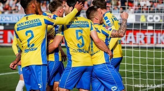 发了广泛讨 发了广泛讨