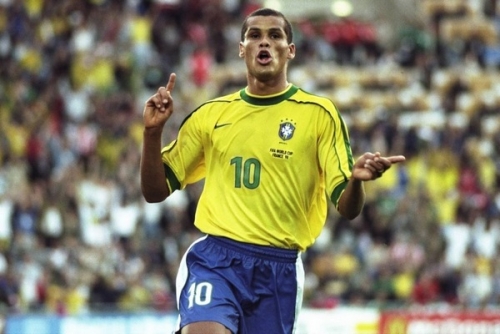 期待在这项 期待在这项